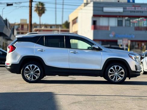 Used 2020 GMC Terrain SLT w/ Preferred Package AWD/4WD image 19