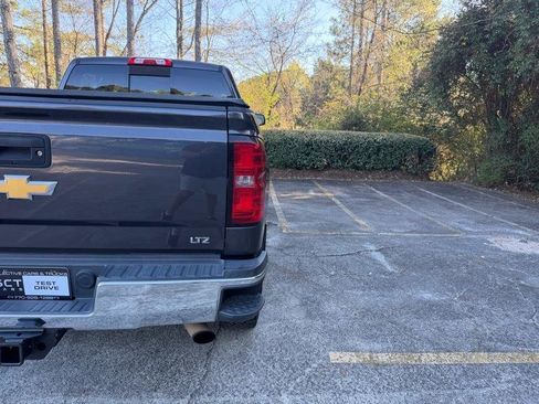 Used 2016 Chevrolet Silverado 2500 LTZ image 10