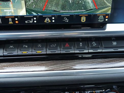 New 2026 Chevrolet Silverado 1500 LT w/ Z71 Off-Road Package image 18