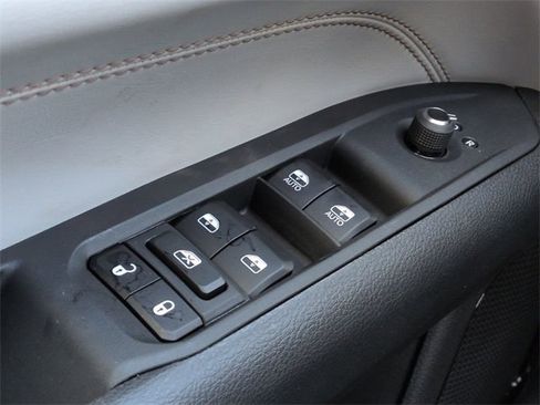 New 2026 Jeep Compass Limited image 22