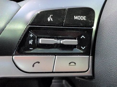 Used 2021 Hyundai Elantra Limited w/ Cargo Package FWD image 25