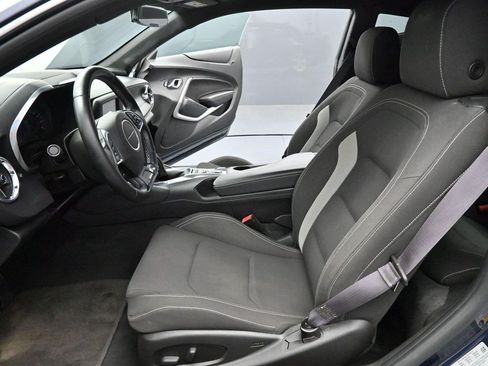 Used 2016 Chevrolet Camaro LT RWD image 13
