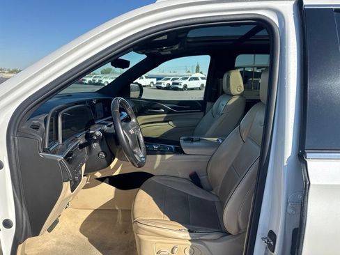 Used 2023 Cadillac Escalade ESV Premium Luxury w/ Performance Package AWD/4WD image 22