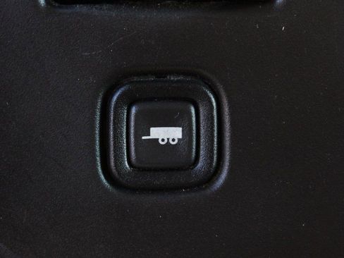 Used 2016 Chevrolet Express 4500 w/ Chrome Appearance Package RWD image 24