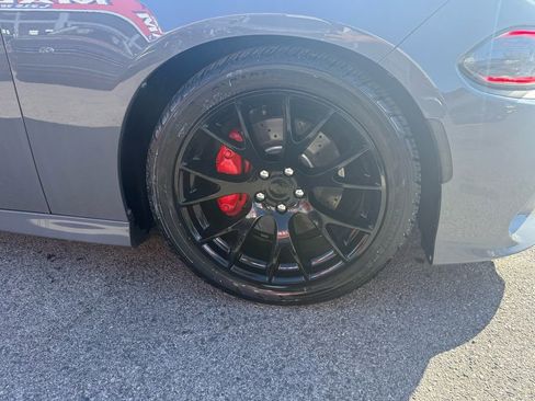 Used 2018 Dodge Charger R/T Scat Pack RWD image 4