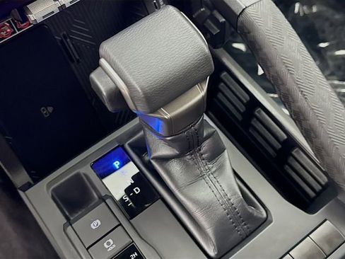 Used 2024 Toyota Tacoma SR5 image 17