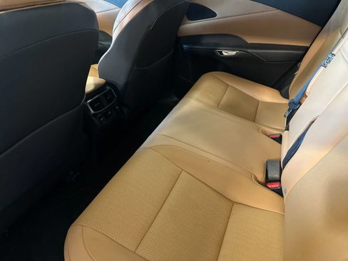 Used 2025 Lexus RX 350 Premium FWD image 5