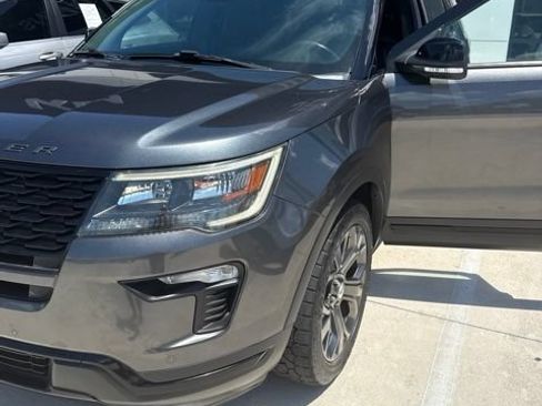Used 2018 Ford Explorer Sport w/ Equipment Group 401A AWD/4WD image 1