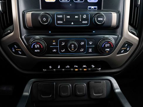 Used 2017 GMC Sierra 1500 Denali AWD/4WD image 25