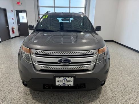 Used 2013 Ford Explorer XLT FWD image 7