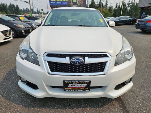 Used 2013 Subaru Legacy 2.5i Limited AWD/4WD image 2