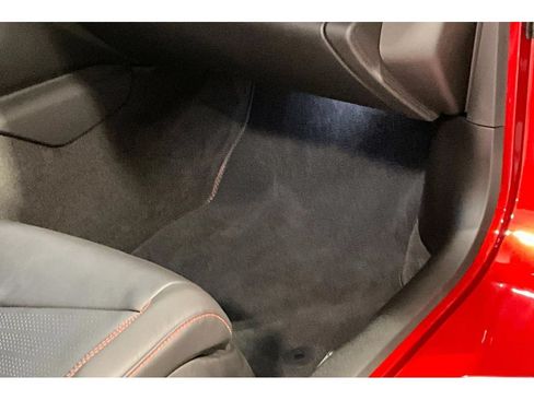 Used 2024 Chevrolet Corvette Stingray Premium Cpe w/ Z51 Performance Package RWD image 36