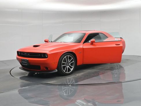 Used 2023 Dodge Challenger R/T image 28