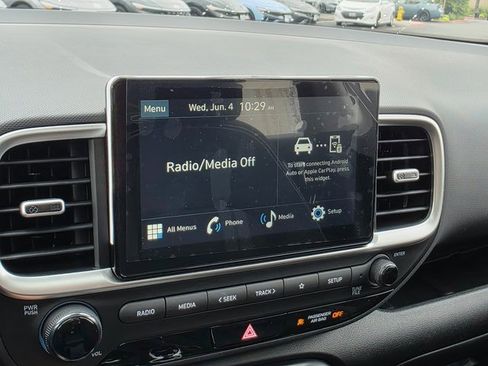 New 2025 Hyundai Venue SEL image 25