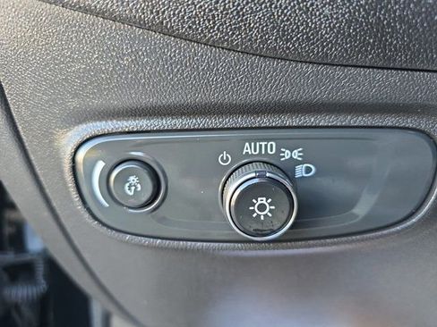Used 2024 Chevrolet Equinox LT w/ LPO, Floor Liner Package FWD image 26