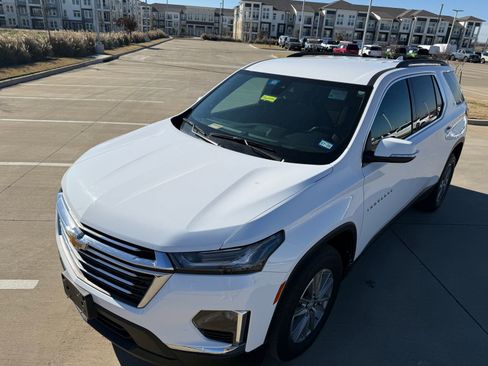 Certified 2023 Chevrolet Traverse LT image 12