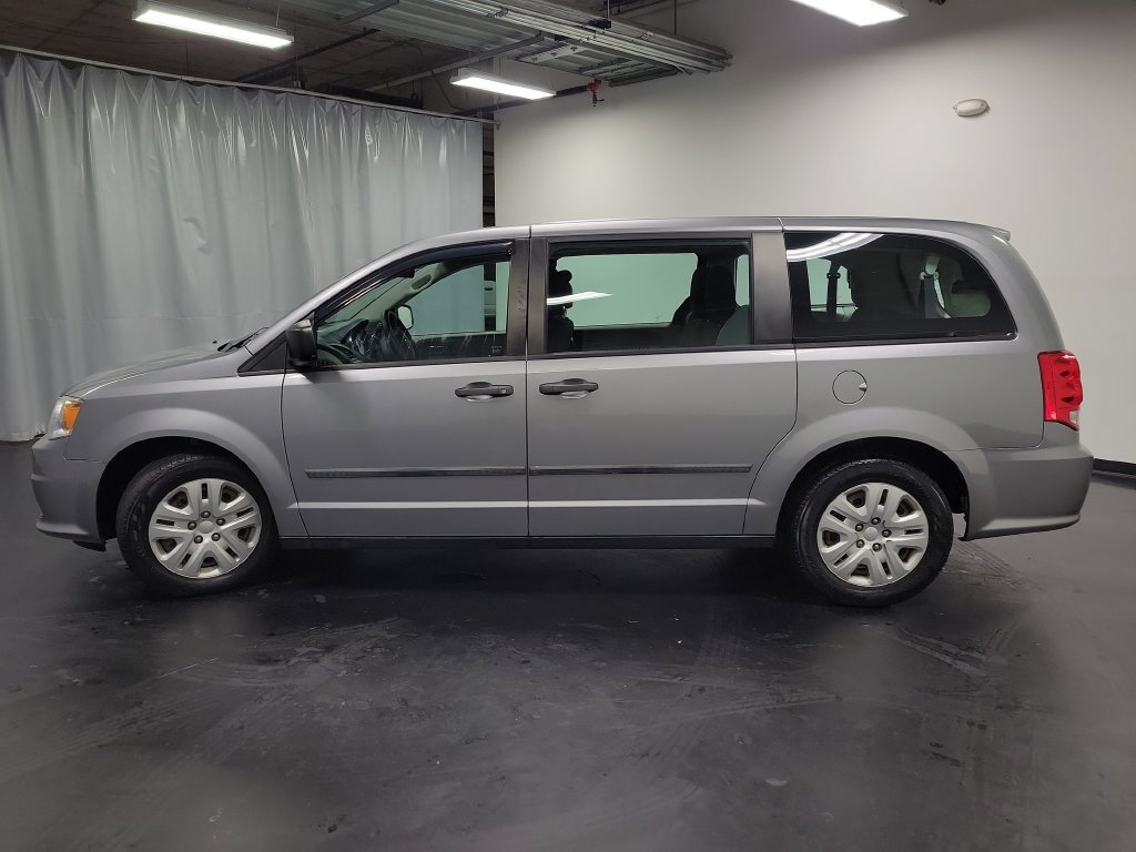 Used 2013 Dodge Grand Caravan American Value Package FWD image 6