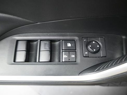 Used 2023 Toyota RAV4 LE AWD/4WD image 12