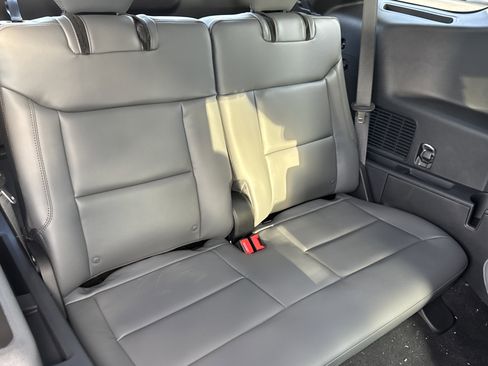 New 2026 Ford Explorer Active w/ Active Comfort Package image 19