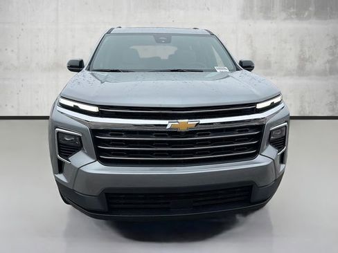 New 2026 Chevrolet Traverse LT w/ Sun and Wheel Package image 2