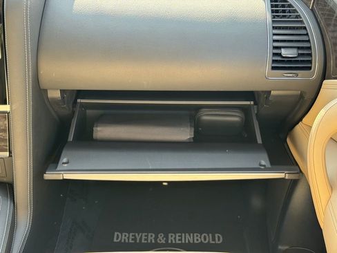 Used 2024 Nissan Armada Platinum w/ Captain's Chairs Package image 25