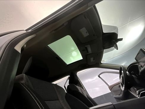 Used 2021 Nissan Rogue S FWD image 14