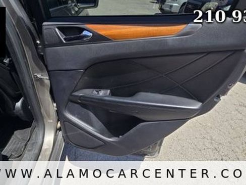 Used 2016 Lincoln MKC Reserve FWD image 23
