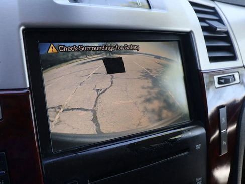 Used 2008 Cadillac Escalade ESV AWD image 24