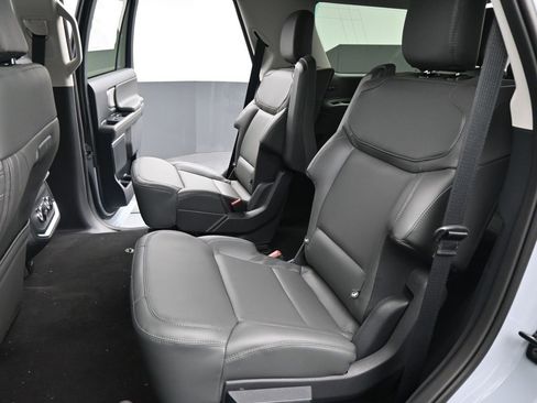 New 2026 Ford Expedition Active RWD image 15