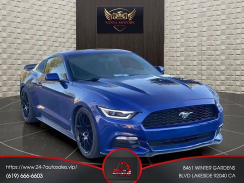 Used 2016 Ford Mustang Coupe image 2