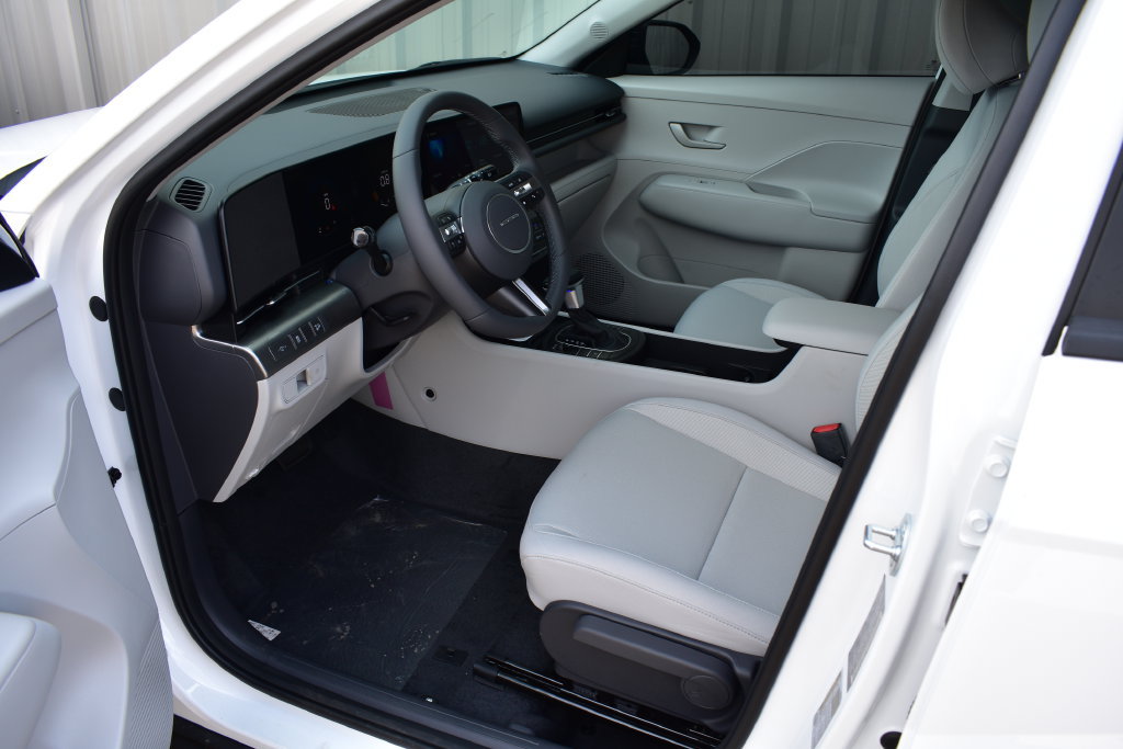 New 2027 Hyundai Kona SEL Sport FWD image 15