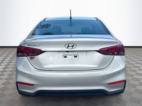 Used 2022 Hyundai Accent SE image 7