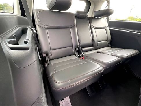 Used 2025 Ford Expedition Max Active AWD/4WD image 28