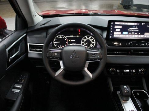 New 2026 Mitsubishi Outlander SE FWD image 21