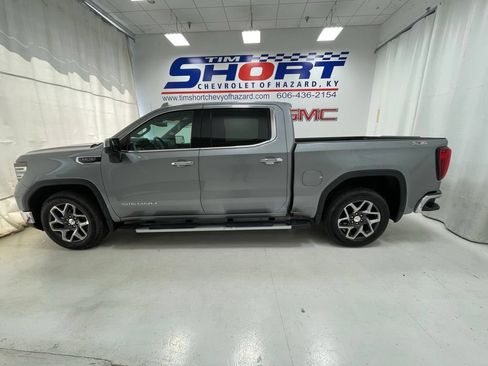 Used 2023 GMC Sierra 1500 SLT w/ SLT Premium Package AWD/4WD image 7