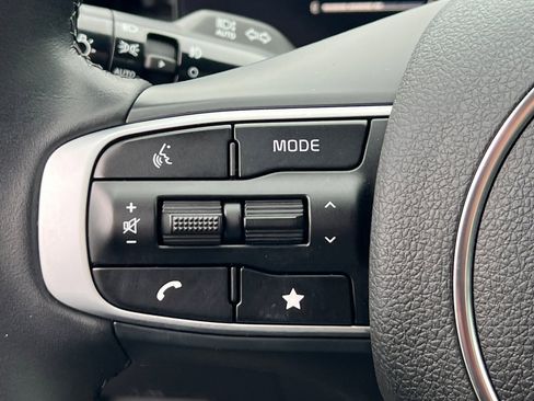 Certified 2025 Kia K5 GT-Line image 26