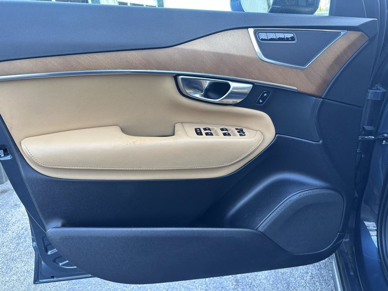 Used 2018 Volvo XC90 T6 Inscription w/ Luxury Package AWD/4WD image 34