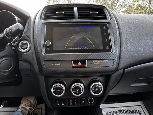 Used 2018 Mitsubishi Outlander Sport SE image 17