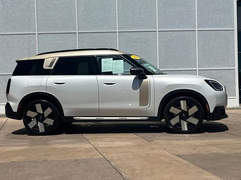 Used 2025 MINI Cooper Countryman S w/ Comfort Package Max AWD/4WD image 3