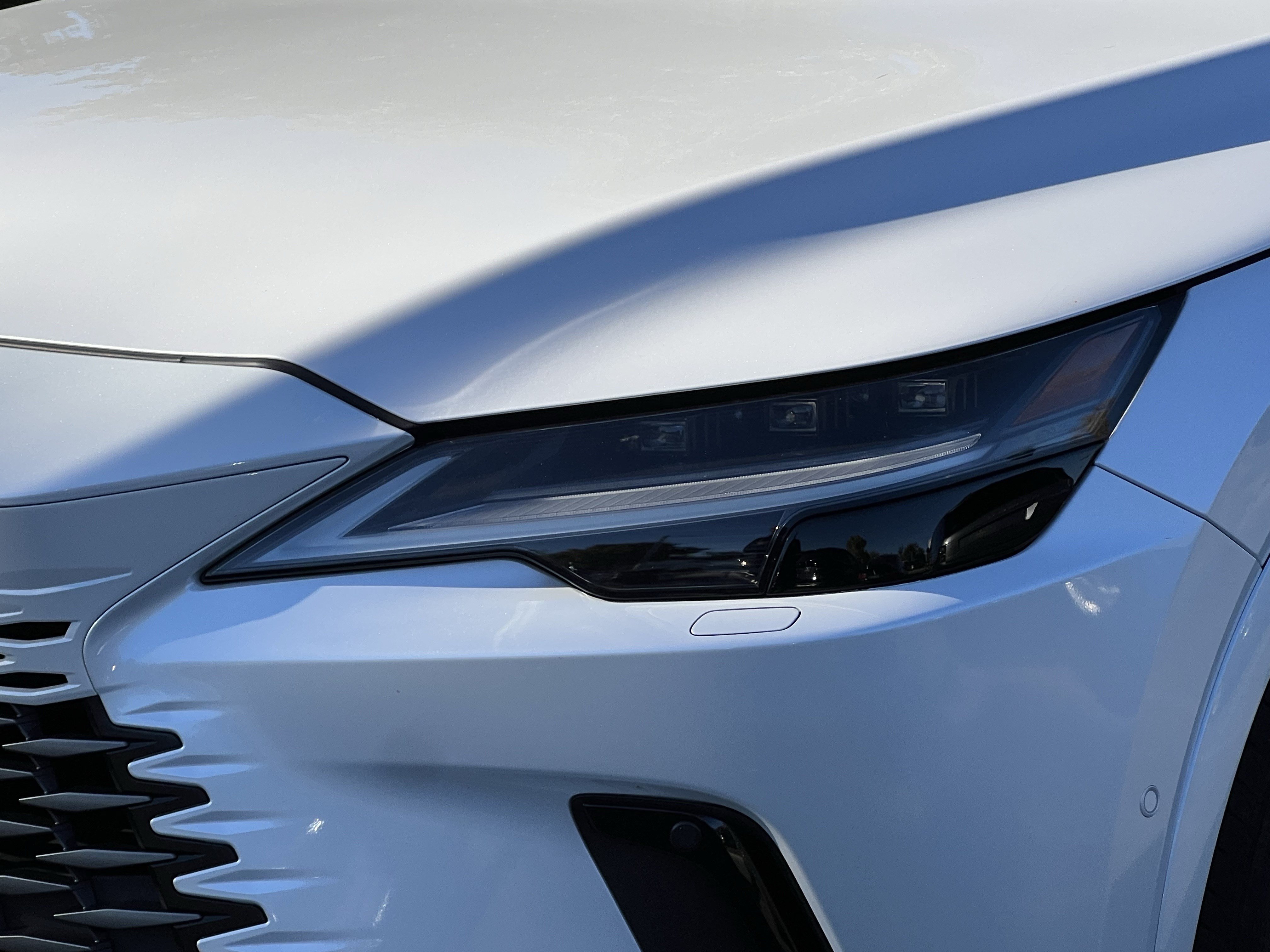 Used 2023 Lexus RX 350 FWD w/ Accessory Package image 7