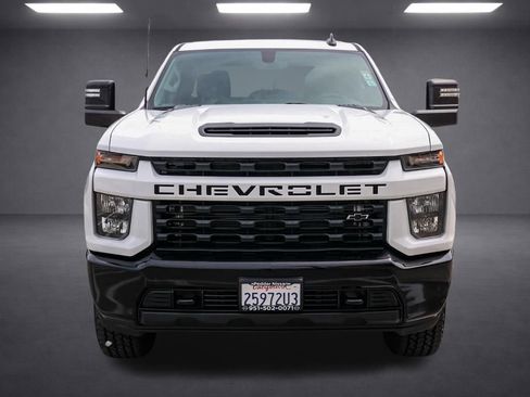 Used 2022 Chevrolet Silverado 2500 Custom w/ Custom Value Package AWD/4WD image 9