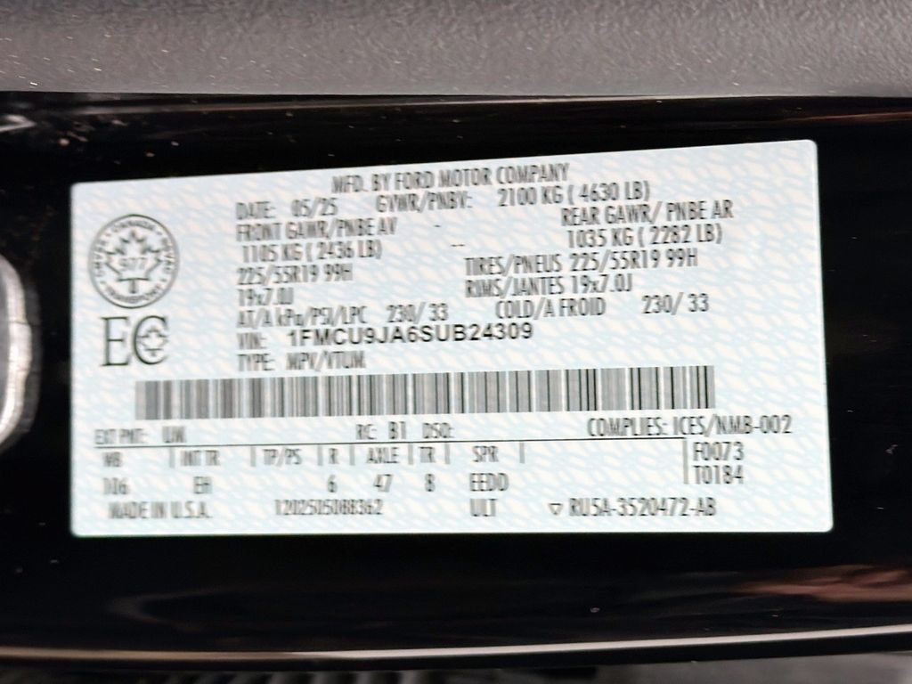 Used 2025 Ford Escape Platinum AWD/4WD image 33