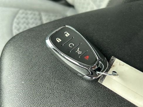 Used 2023 Chevrolet Equinox LT w/ Driver Convenience Package image 51