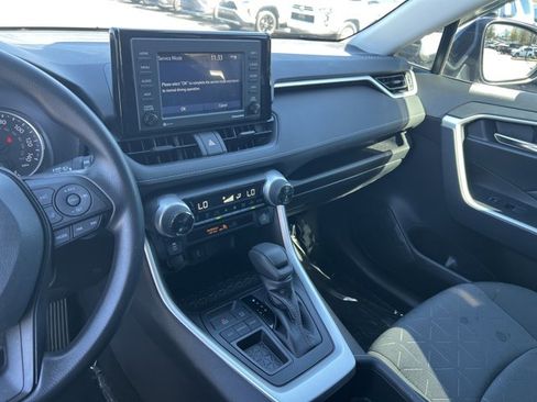 Certified 2022 Toyota RAV4 XLE w/ Convenience Package image 16