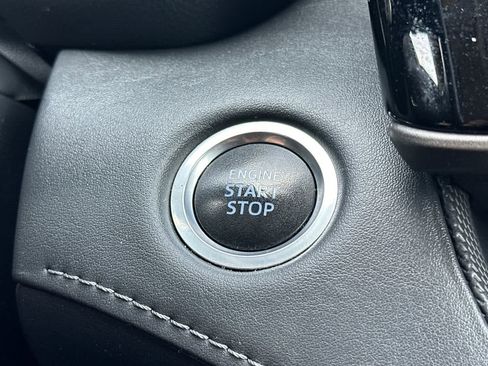 Used 2020 Toyota Highlander Limited image 22