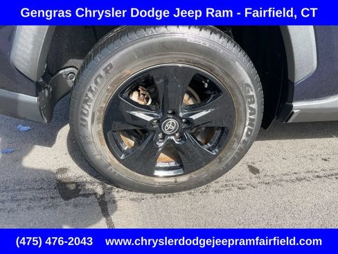 Used 2021 Toyota RAV4 XLE w/ Convenience Package AWD/4WD image 10