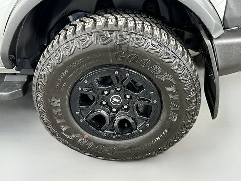 Used 2024 Ford Bronco Wildtrak AWD/4WD image 30