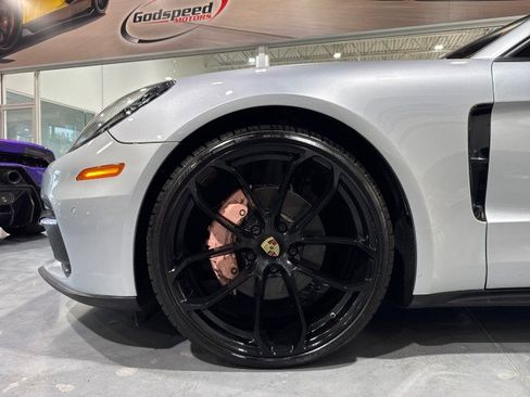 Used 2018 Porsche Panamera 4 AWD/4WD image 9