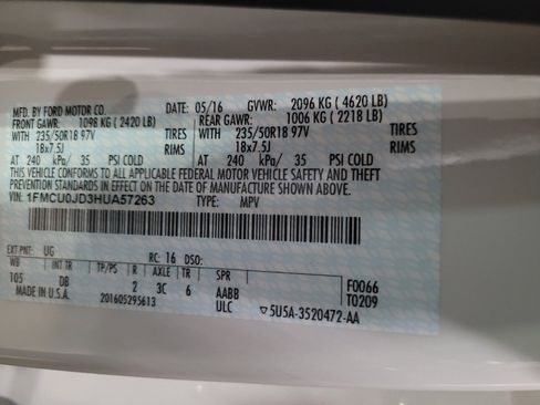 Used 2017 Ford Escape Titanium FWD image 33