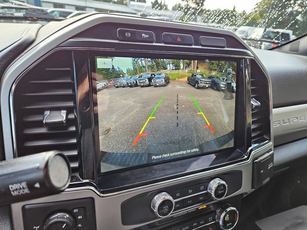 Used 2022 Ford F250 Lariat w/ Lariat Value Package AWD/4WD image 35